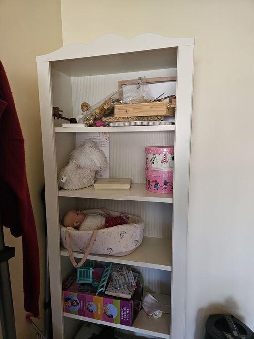 Estante  quarto criança.