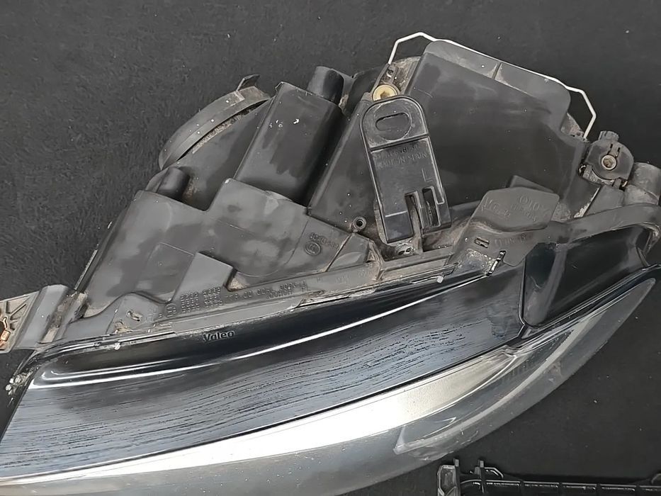 Farol xenon frente esquerda original audi a5 b8 8T 2008- EPC