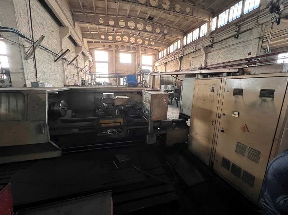 16А20Ф3, 16К30Ф3, 16М30Ф3 - токарні станки з ЧПУ; ИТ 1М, 16Б16КП, 1М65