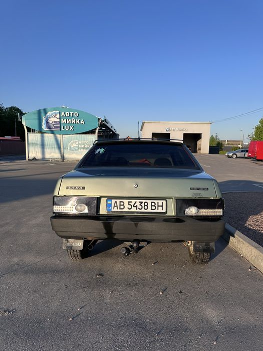 Продам ваз 21099