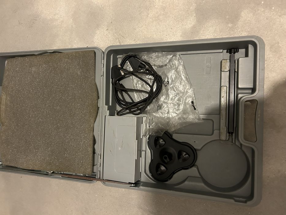 Caixa de transporte para antena parabólica e TV 19’’