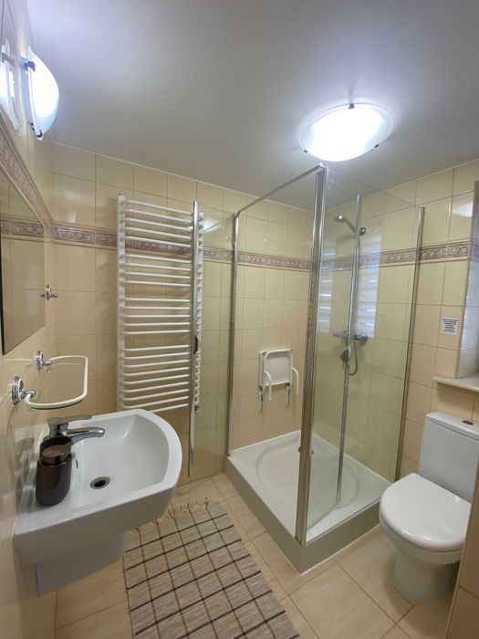 Domek z jacuzzi, sauną i grotą solną na wyłączność.