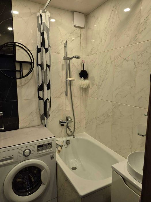 ПРОДАМ 3-кімн. квартиру Центр