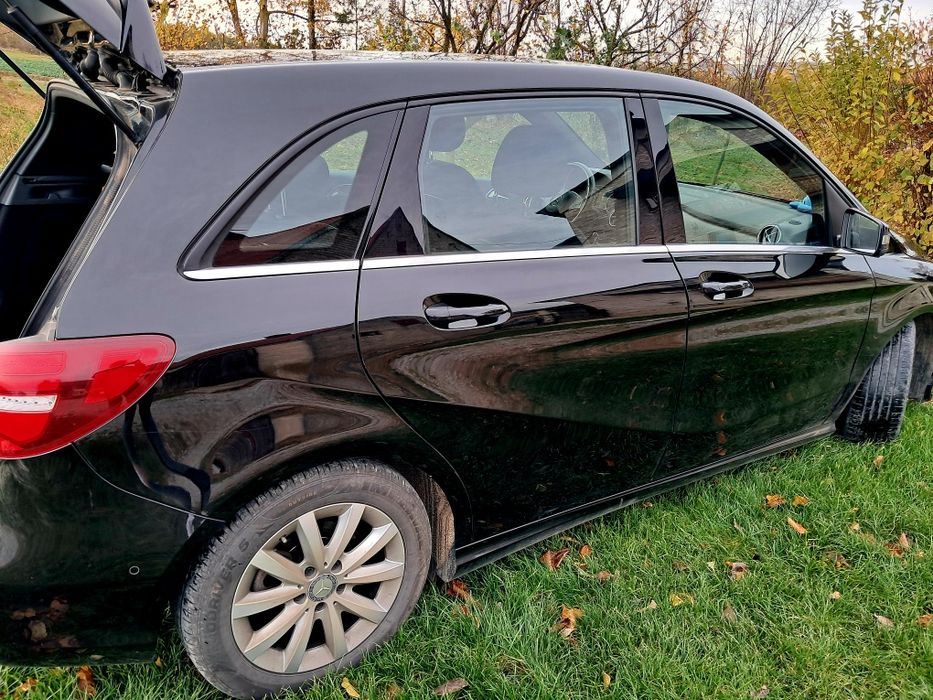 Mercedes-Benz B klasa.