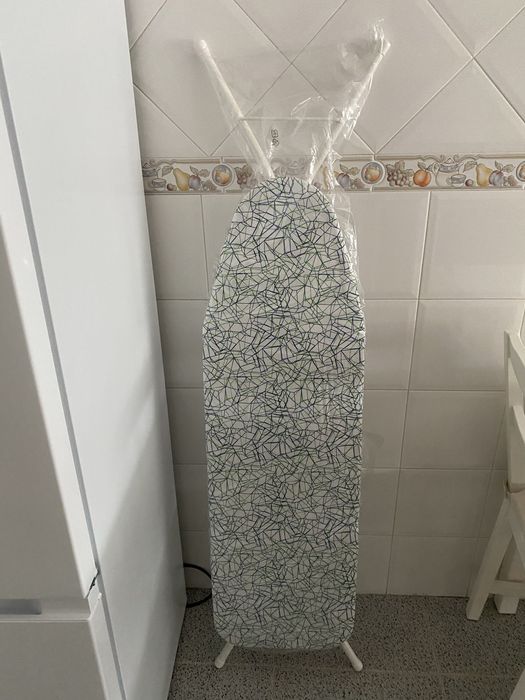 Tábua de passar a ferro por estrear