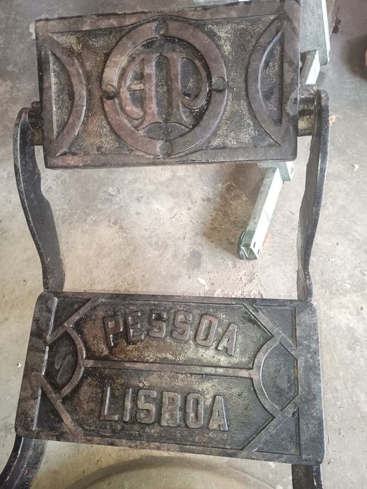 Cadeira de barbeiro antiga