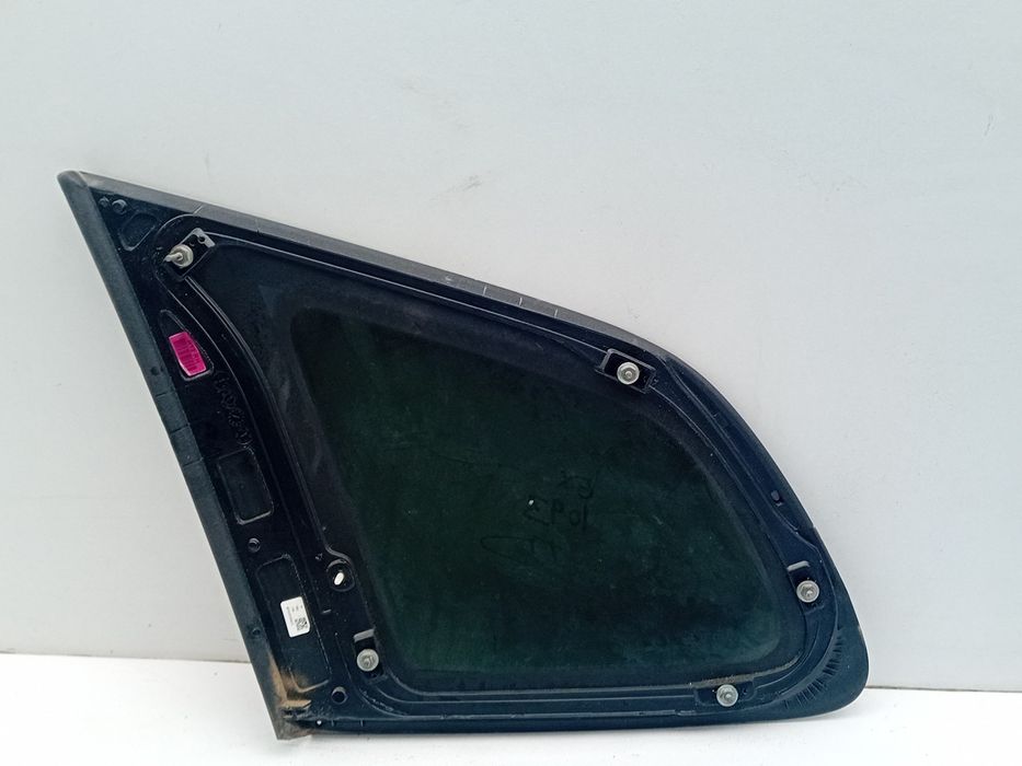 Vidro do painel trás direito KIA Carens IV