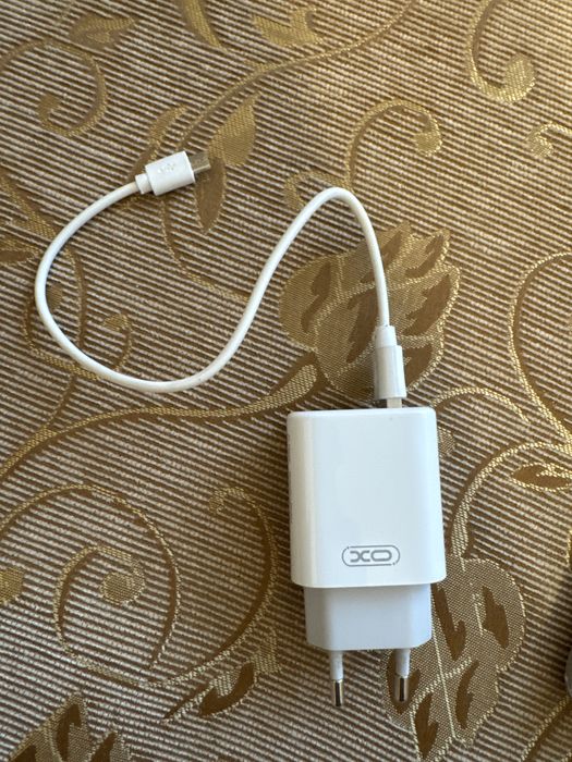 Телефон Mobistel Cynus T6