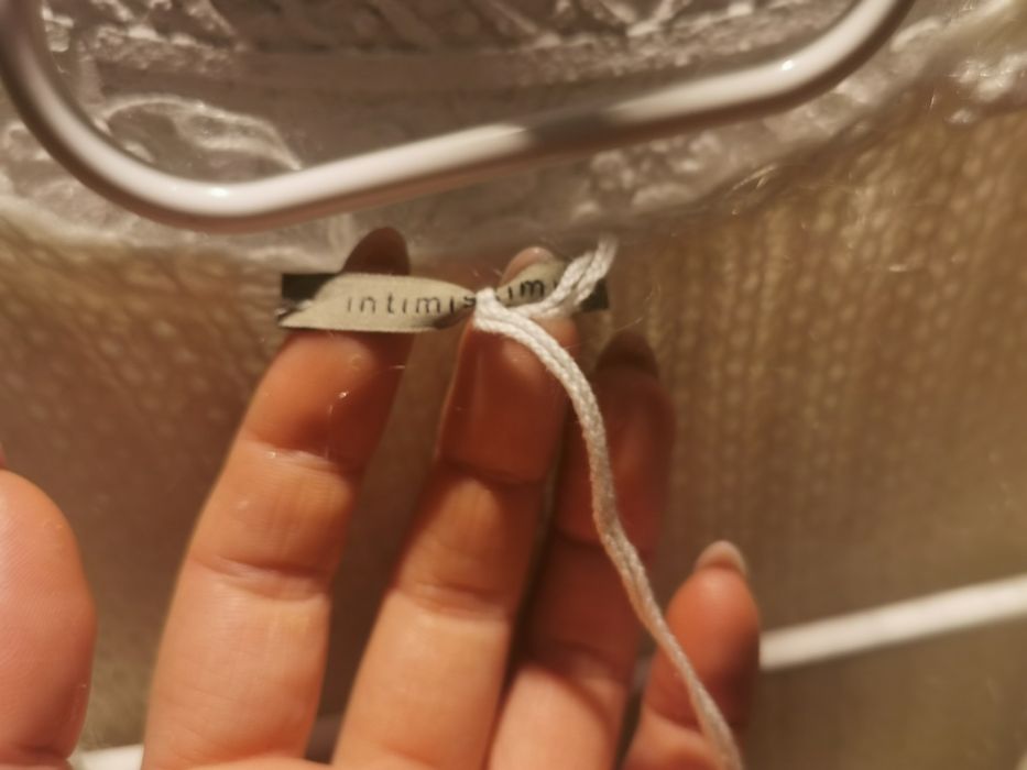 Sweterek kremowy intimisimii M