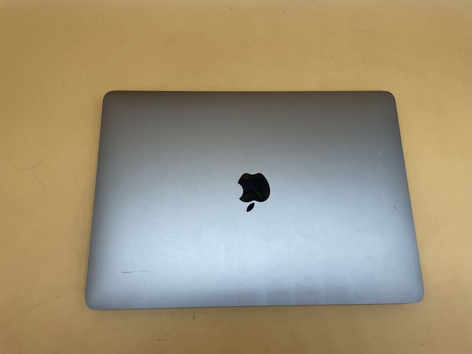 Macbook pro 2018 i7 512gb