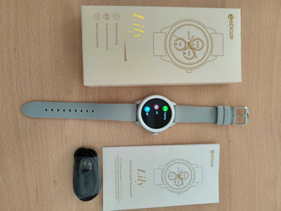 Zeblaze Lily Silver Smartwatch – Smartwatch64738892394881124