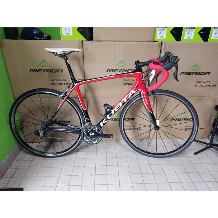 Bicicleta de carbono com durace 11v
