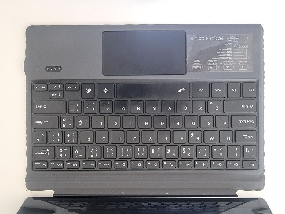 Microsoft Surface Pro i5 8GB 256GB + Teclado + Carregador