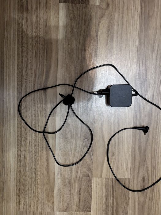 Laptop asus z stanem używanym