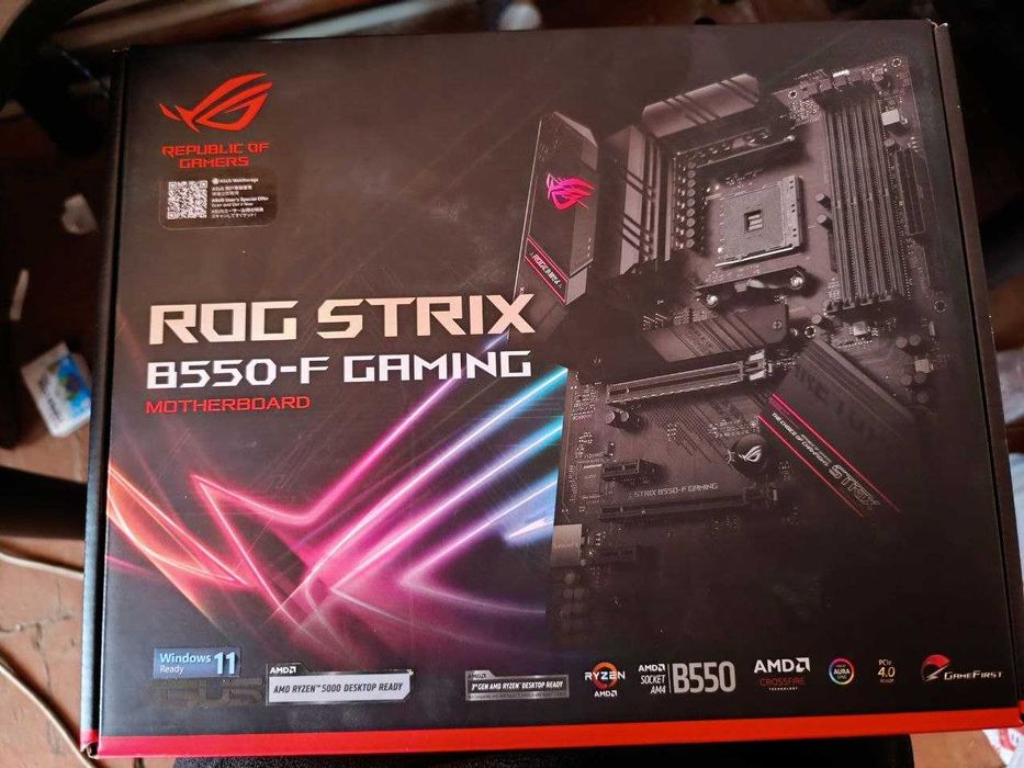 Материнська плата ASUS ROG Strix B550-F Gaming