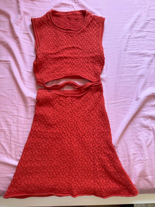 Conjunto Vermelho de Malha Top + Saia com Tiras Red Knit Two-Piece Set S