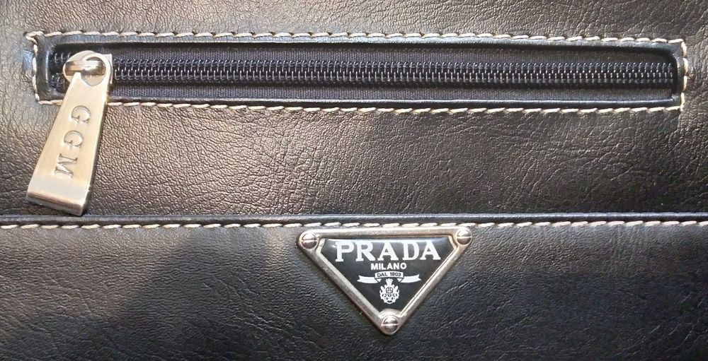 Чоловіча сумка через плече Prada. 26×26×7