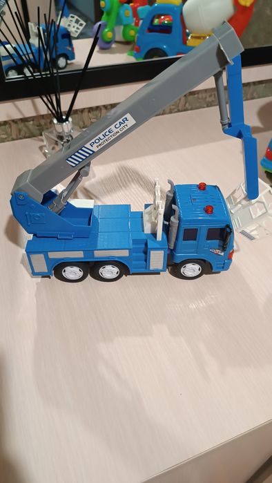 Іграшки дитячі, техніка для хлопчика.