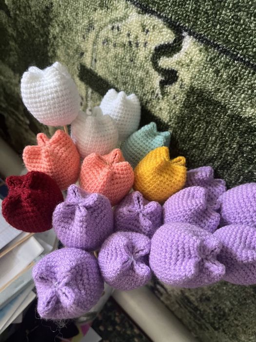 вязаные тюльпаны, цветы