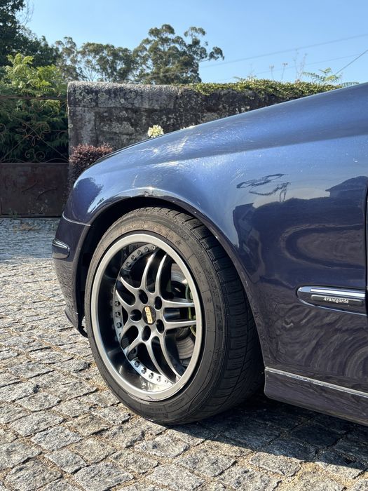 Mercedes-Benz Classe E 270 — fotografia 3