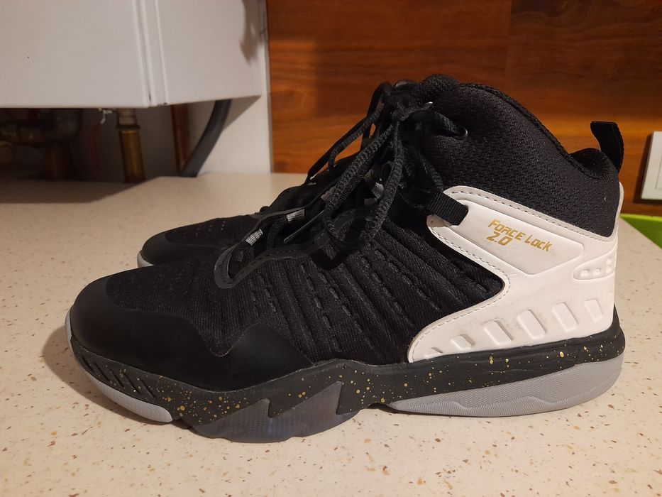 Buty sportowe do kosza Tarmak koszykówka r. 38