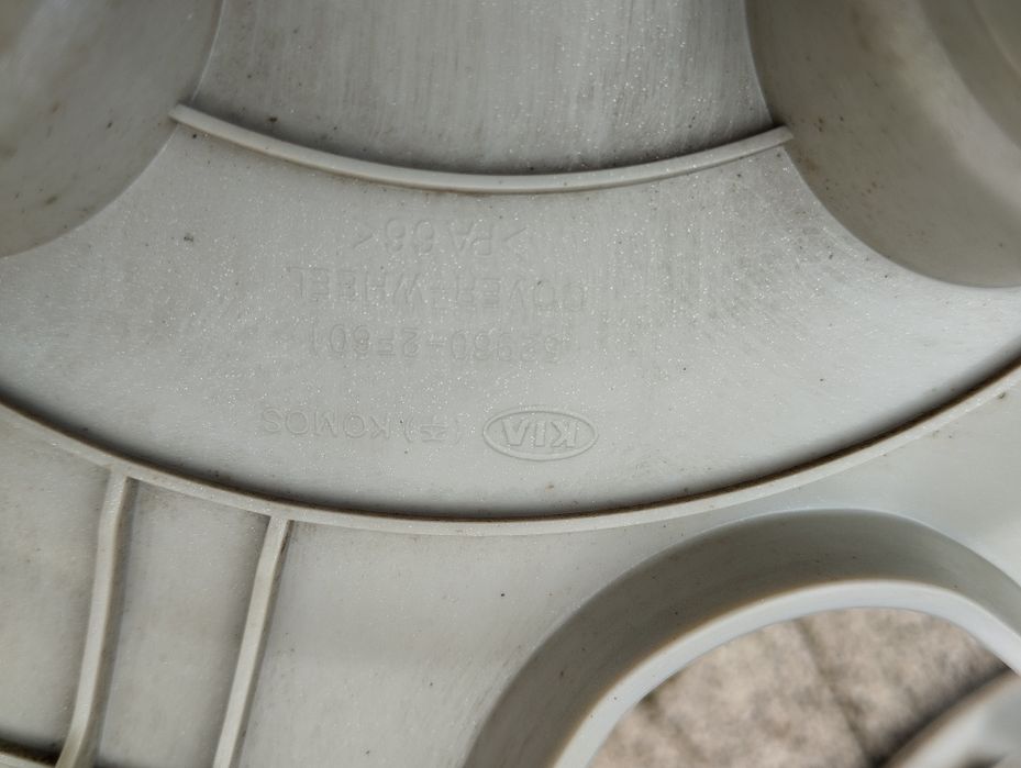 Kołpak Kia 15" 52960-2F601 cena za sztukę