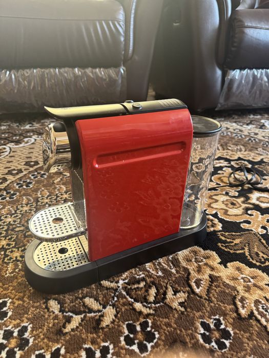 Капсульна кавоварка Nespresso Citiz