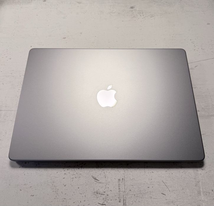 MacBook Pro 14" (2021) M1 Pro | 16GB RAM | 512GB SSD