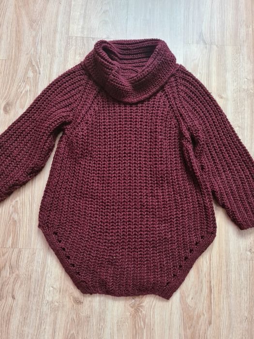 Golf, sweter oversize.