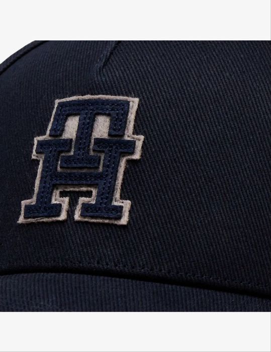 Бейсболка  Tommy Hilfiger