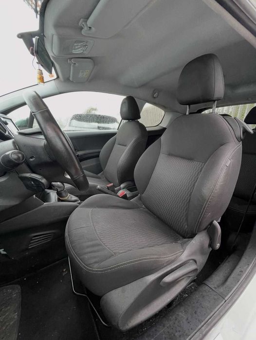 Peugeot 208 Viatura para peças