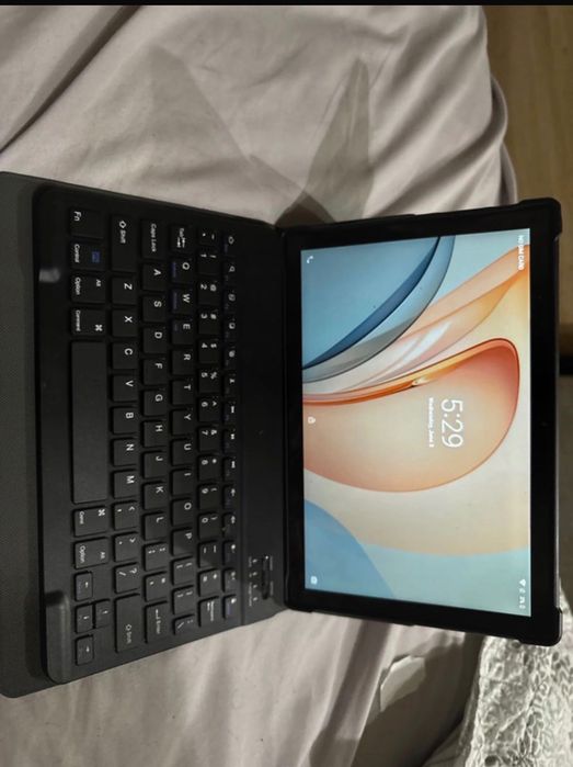 Tablet Smartbarry com capa e teclado