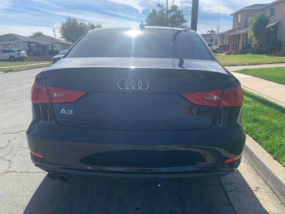 Audi A3      2015