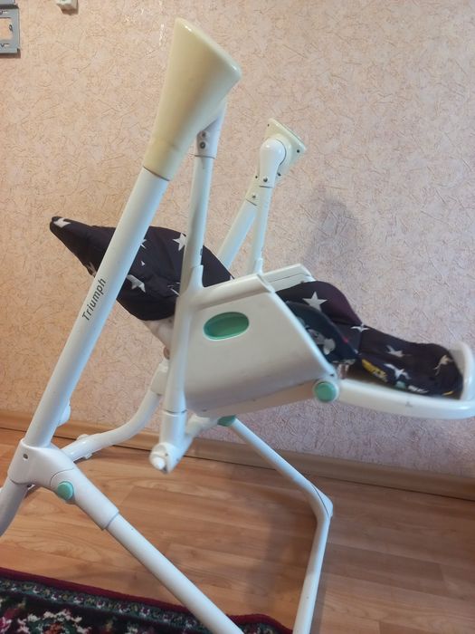 Стульчик-качеля для кормления