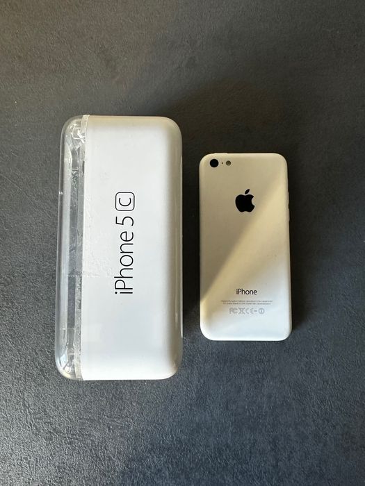 Iphone 5c biały, zablokowany pinem