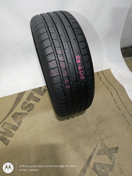 1xDunlop Sport Maxx RT2 SUV 235/45R19 7.5mm DOT 25