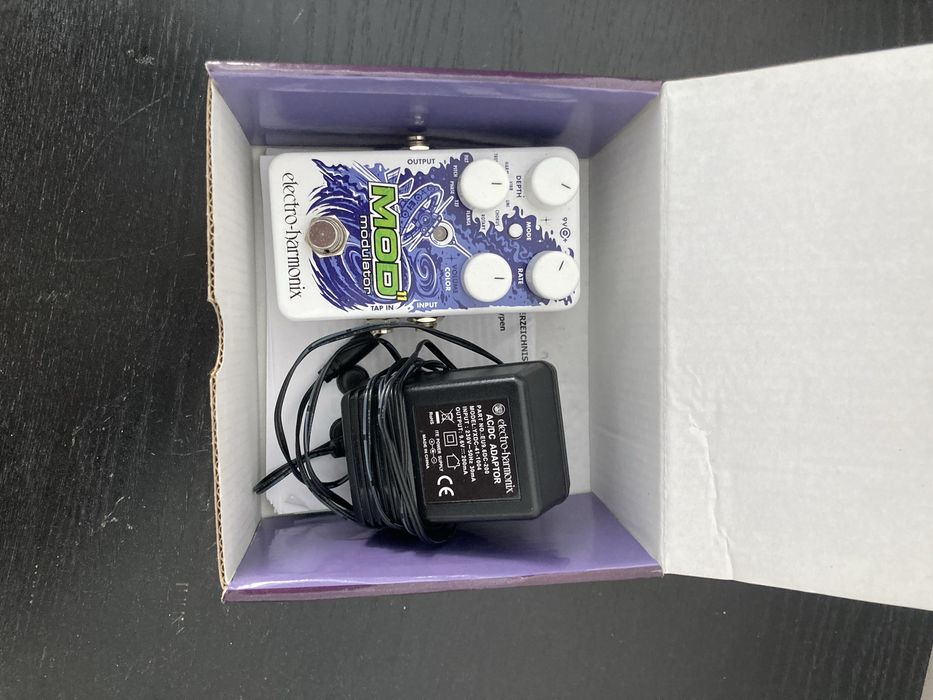 EHX Mod 11 Modulator