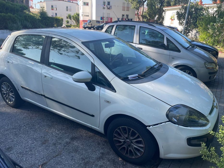 Fiat punto 2011 a 2700€ — photo 4