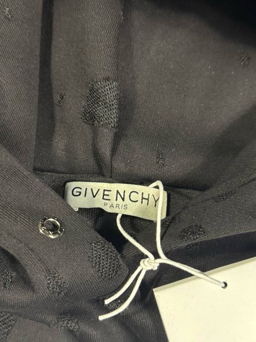 Худі Givenchy.