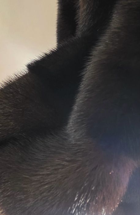 Елегантна норкова шуба темний шоколад комір шанель