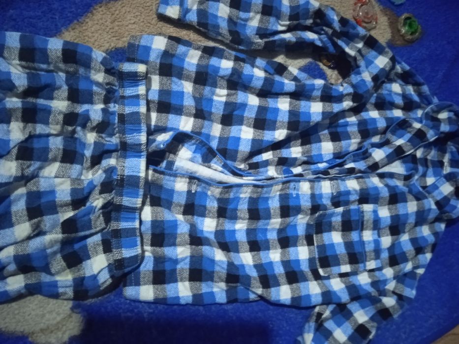 , дві піжамки,на вік 7-8років