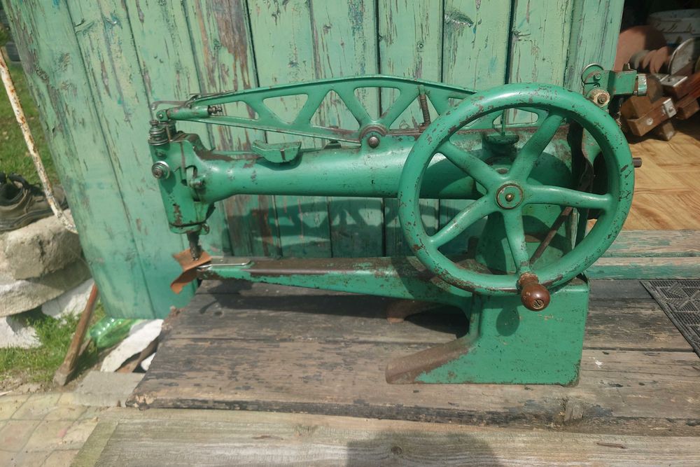 Sprzedam stare maszyny kaletnicze