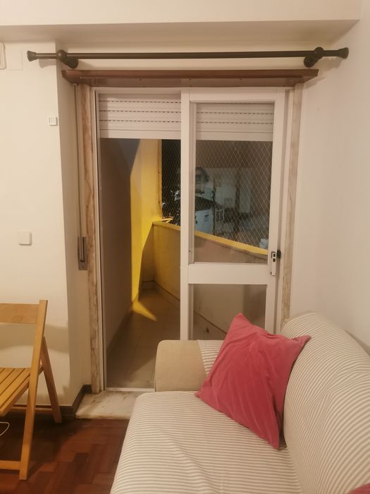 Arrendar quarto com varanda