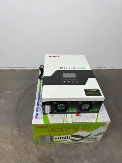 Гiбрiдний інвертор  MUST PV18-3224VPM II, 3200W, 24V, ток заряда 60A