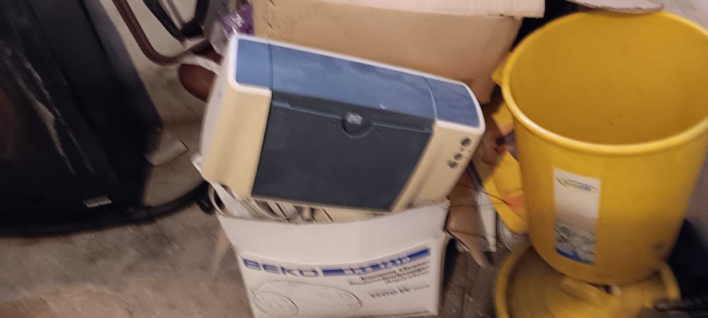 Lote de material informático