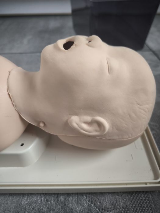 Laerdal dziecięca głowa do intubacji