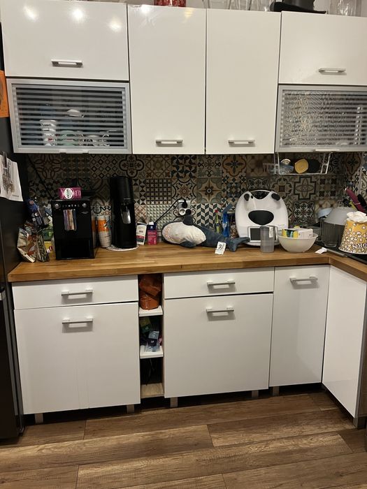 Meble kuchenne biale wysoki polysk zlew