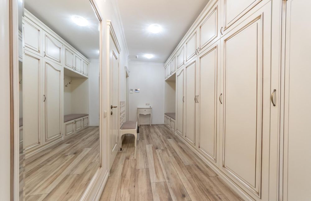 Продаж 3к. вул.Деміївська 13+паркомісце. Дизайнерський ремонт.єОселя