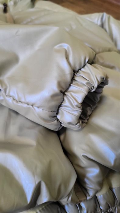 Продам весняну курточку