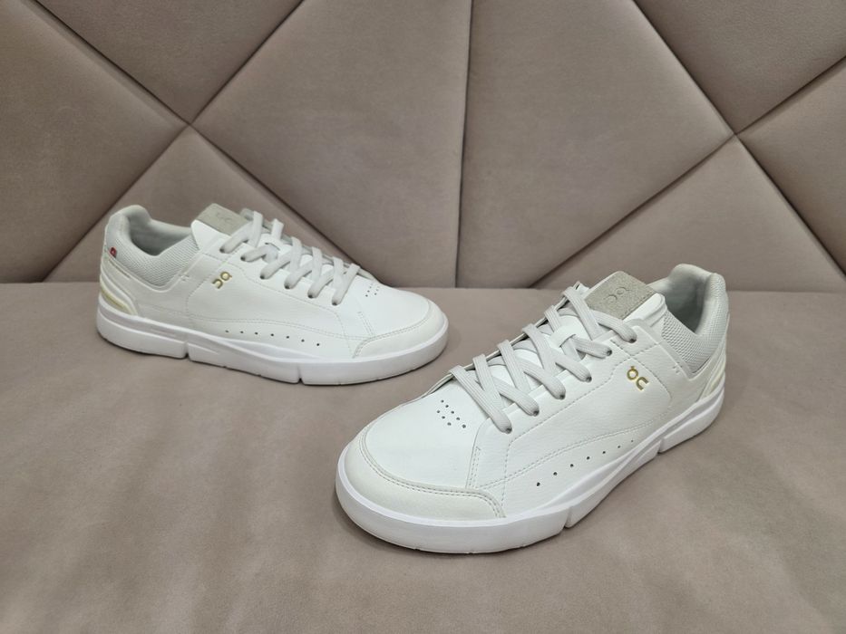 Кросівки Swiss engineering on cloud.